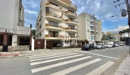 Apartamento em Abraão - Florianópolis