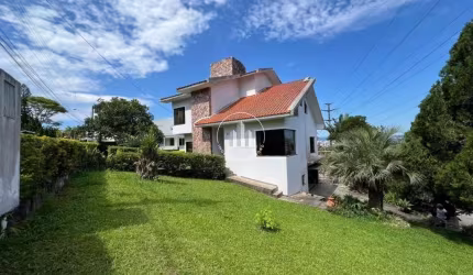 Casa 4 Quartos com 2 Suítes e 480m² - Bosque das Mansões