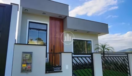 Casa 176m² com 3 Quartos e Suíte em Forquilhas