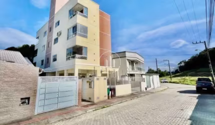 Apartamento 65m² com 2 Quartos e Suíte em Sertão do Maruim