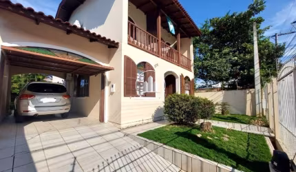 Casa 197m² com 4 Quartos e Suíte em Barreiros