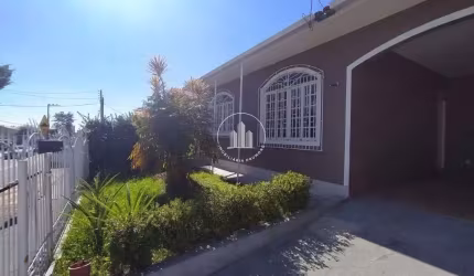 Casa 3 Quartos com 1 Suíte e 120m² - Jardim Atlântico