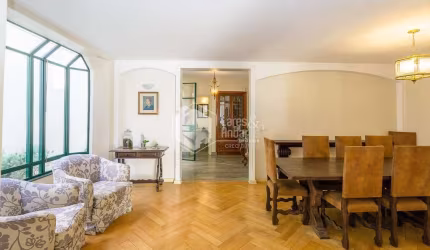 Casa tipo para venda com 3 quartos, sendo 1 suíte, 288m²