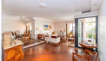 Apartamento tipo para venda com 3 quartos, sendo 1 suíte, 219.72m²