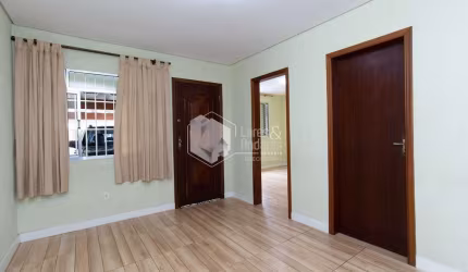 Casa tipo para venda com 3 quartos, sendo 1 suíte, 127m²