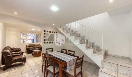 Sobrado para venda com 3 quartos, sendo 1 suíte, 150m²