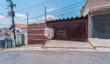 Casa tipo para venda com 3 quartos, 110m²
