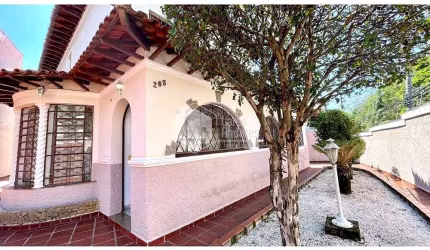 Casa à venda 3 Quartos 1 Suite 5 Vagas 265M² Aclimação São Paulo - SP