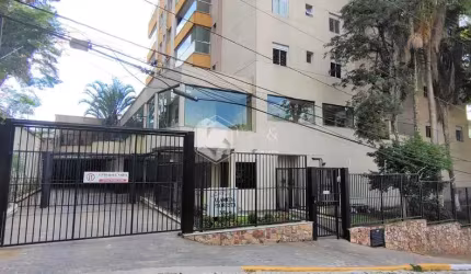 Apartamento à venda, com 150m² 4 Dorm (3 suítes) 3 vagas demarcadas muito verde e lazer completo. O