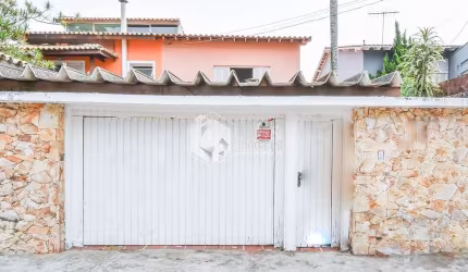 Casa tipo para venda com 3 quartos, sendo 1 suíte, 199m²