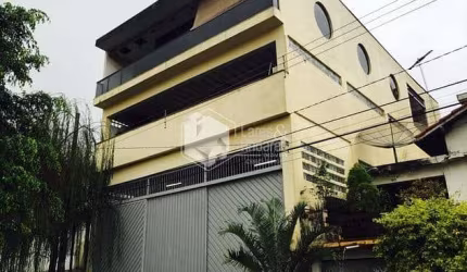 Prédio Comercial  à venda , 750m²,  vagas para carros e caminhões,   Vila Amália (Zona Norte), São