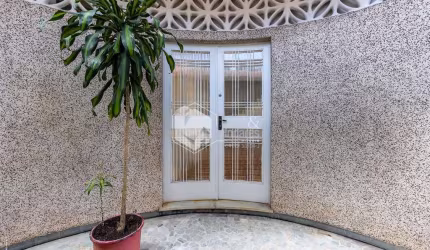 Casa tipo para venda com 4 quartos, sendo 2 suítes, 334m²