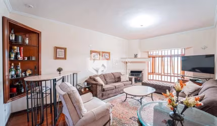 Casa tipo para venda com 2 quartos, sendo 1 suíte, 177m²