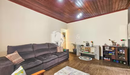 Casa tipo para venda com 2 quartos, 244m²