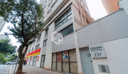 Conjunto comercial para venda e locação, 210m²