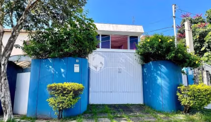 Casa tipo para venda com 3 quartos, sendo 2 suítes, 563m²