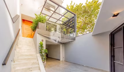 Casa tipo para venda com 2 quartos, sendo 2 suítes, 120m²