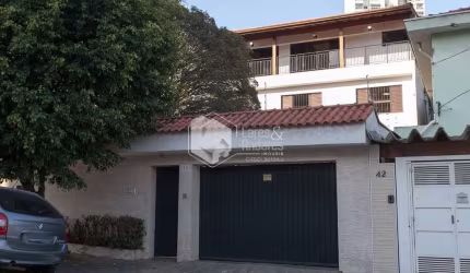 Casa tipo para venda com 3 quartos, sendo 1 suíte, 280m²