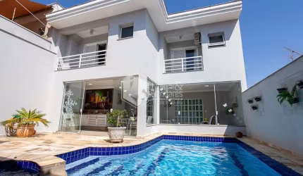 Sobrado para venda com 3 quartos, sendo 3 suítes, 459m²