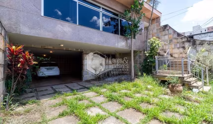 Casa tipo para venda com 3 quartos, sendo 1 suíte, 280m²