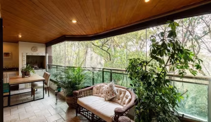 Apartamento tipo para venda com 4 quartos, sendo 4 suítes, 225m²
