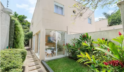 Casa tipo para venda com 3 quartos, sendo 3 suítes, 480m²