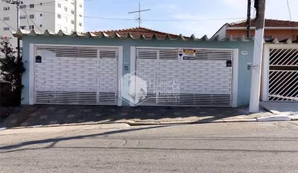 Casa tipo para venda com 5 quartos, 215m²