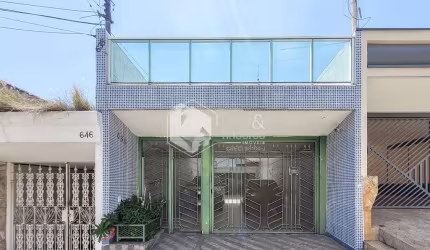 Sobrado para venda com 3 quartos, sendo 1 suíte, 190m²