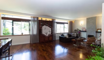 Casa tipo para venda com 4 quartos, sendo 2 suítes, 314m²