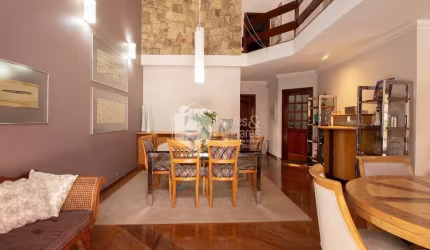 Casa tipo para venda com 14 quartos, sendo 3 suítes, 462m²