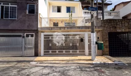 Sobrado para venda com 3 quartos, sendo 1 suíte, 201m²