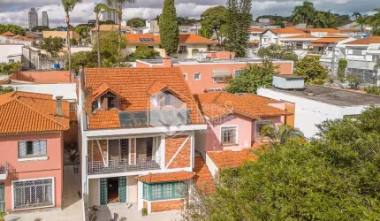 Casa tipo para venda com 4 quartos, sendo 2 suítes, 317m²