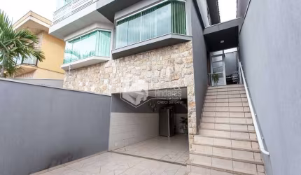 Sobrado para venda com 3 quartos, sendo 1 suíte, 184m²