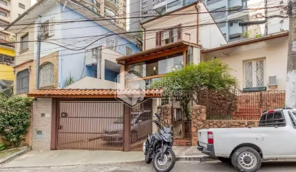 Sobrado para venda com 3 quartos, 284m²