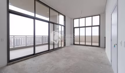 Cobertura para venda com 4 quartos, sendo 4 suítes, 304m²