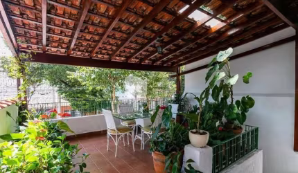 Casa tipo para venda com 3 quartos, sendo 1 suíte, 107m²