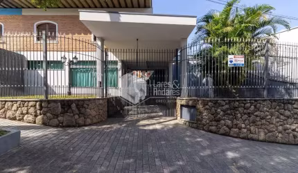 Casa tipo para venda com 3 quartos, sendo 1 suíte, 162m²