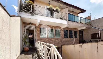 Sobrado para venda com 3 quartos, sendo 1 suíte, 178m²