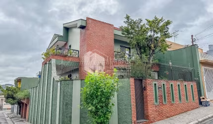 Sobrado para venda com 4 quartos, sendo 1 suíte, 286m²