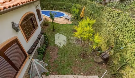 Casa tipo para venda com 4 quartos, sendo 2 suítes, 400m²