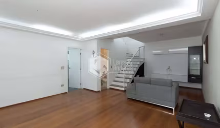 Sobrado para venda com 4 quartos, sendo 4 suítes, 118m²