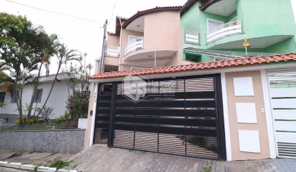 Sobrado para venda com 3 quartos, sendo 3 suítes, 144m²