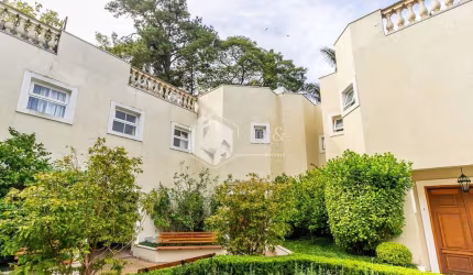 Casa em condomínio para venda com 4 quartos, sendo 4 suítes, 533.45m²
