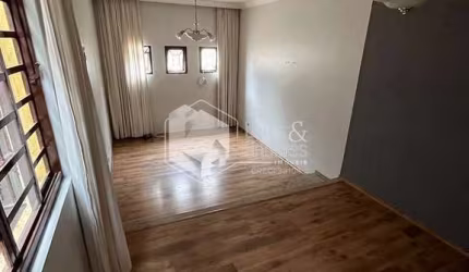 Sobrado para venda com 3 quartos, sendo 1 suíte, 198m²