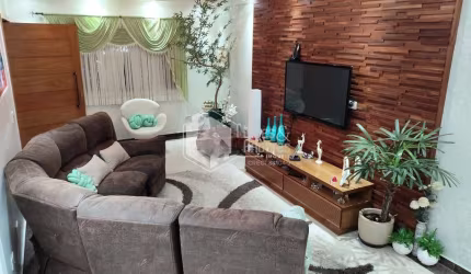 Casa tipo para venda com 3 quartos, sendo 2 suítes, 353m²