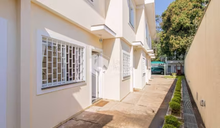 Casa em condomínio para venda com 2 quartos, sendo 2 suítes, 61m²
