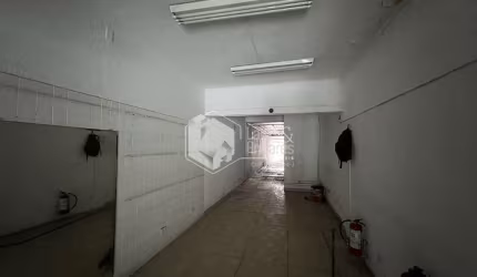 Loja de rua para venda, 200m²