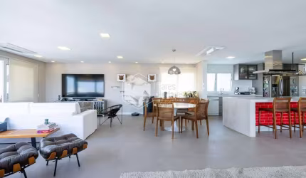 Apartamento tipo para venda com 4 quartos, sendo 4 suítes, 210m²