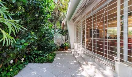 Casa tipo para venda com 3 quartos, sendo 3 suítes, 180m²