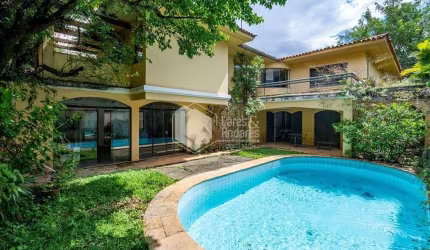 Casa à venda 4 Quartos 4 Suites 3 Vagas 417M² Jardim Guedala São Paulo - SP